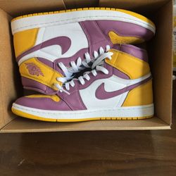Air Jordan 1 Brotherhood 
