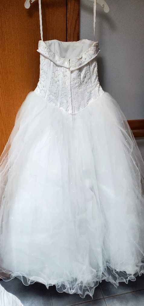 David's Bridal Strapless Tulle Beaded Bodice With Cuff Wedding Dress