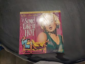 Some Like It Hot Starring Marilyn Monroe 
