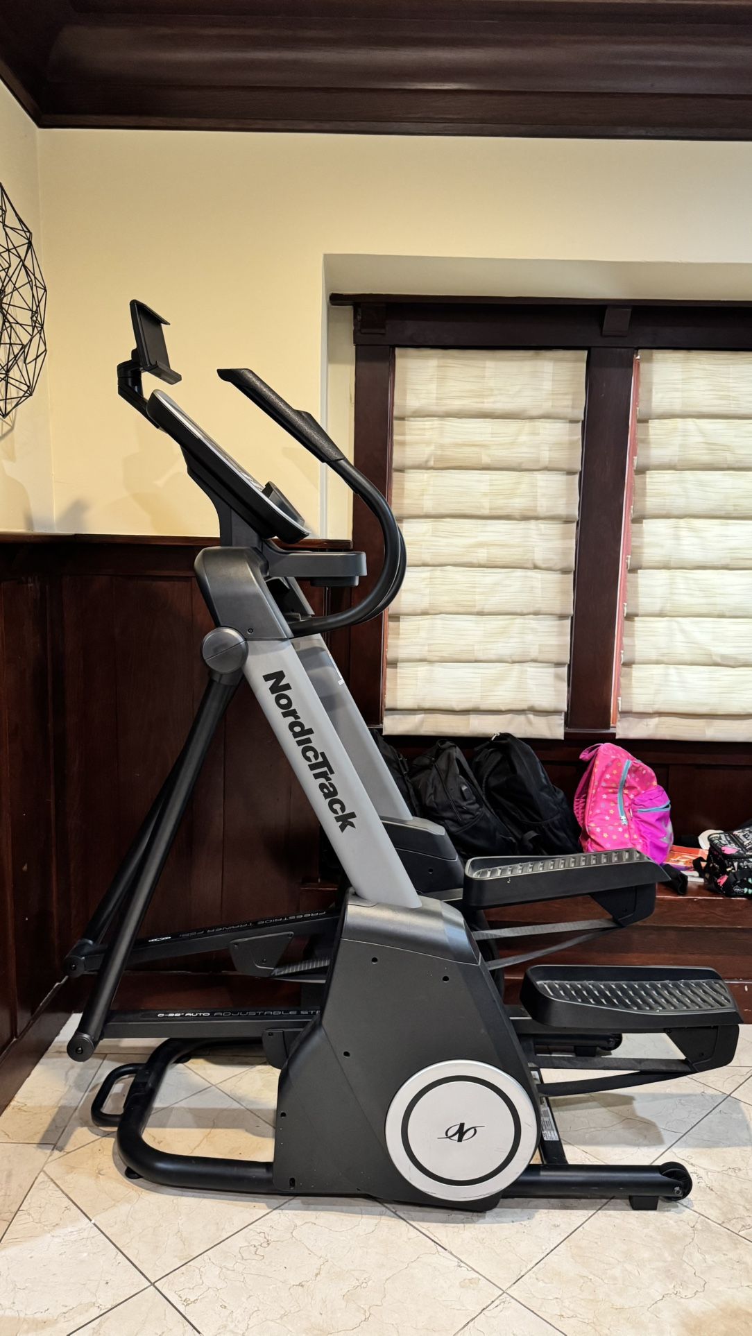 Nordic Track Elliptical machine FS10i