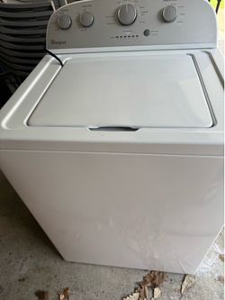Whirlpool washer and dryer set Great condition