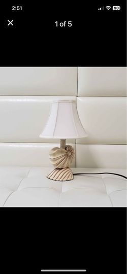 Small desk or table  lamp seashell