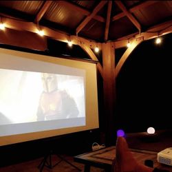 Projector Screen with Stand