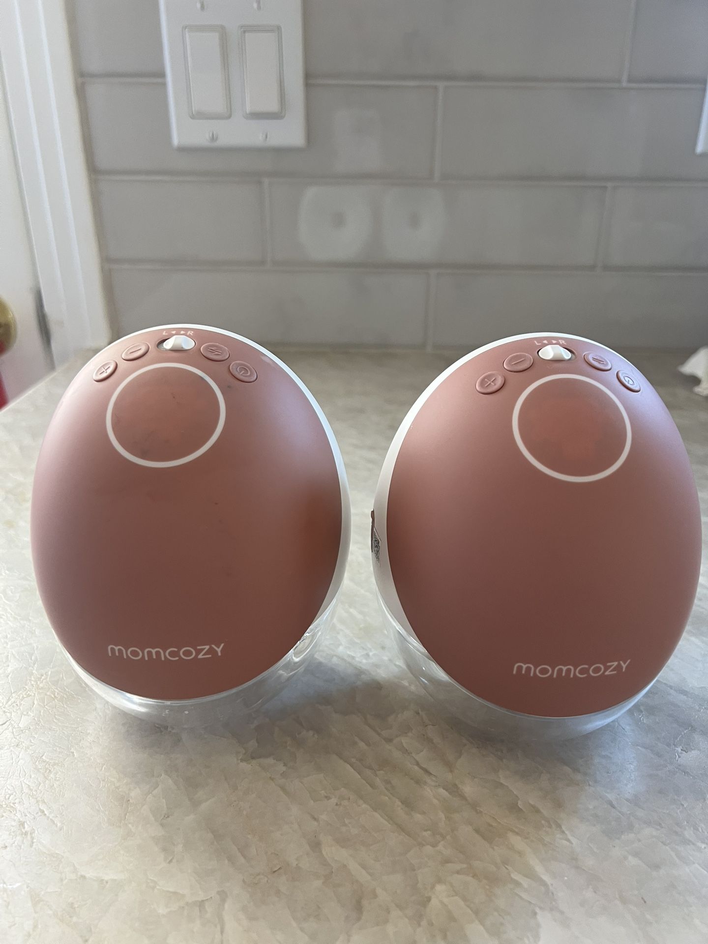 Momcozy M9 Hands Free Pump NEW