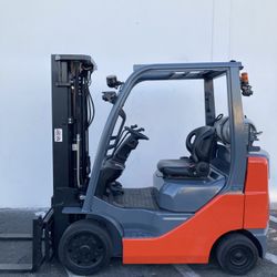 2018 Toyota Forklift 5000 LB CAP 8FGCU25