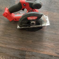 Milwaukee Fuel Brushless Metal Saw