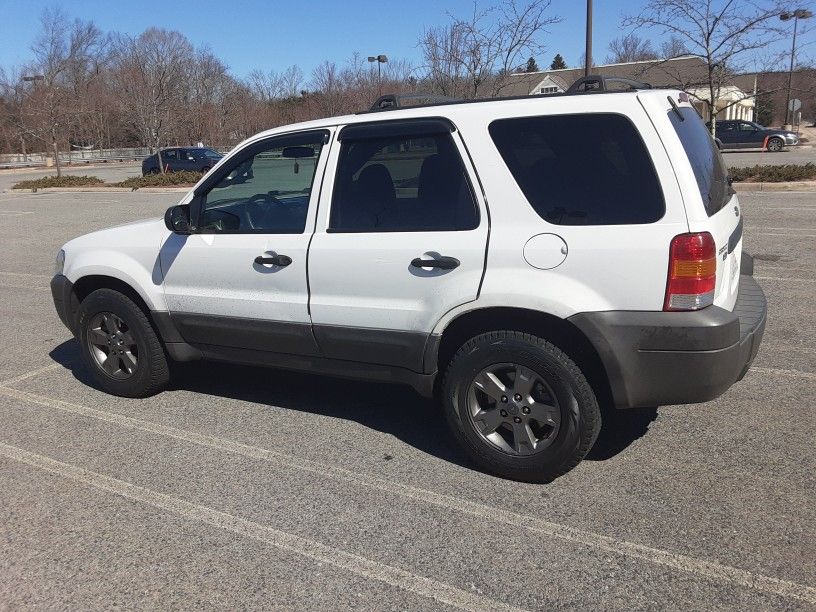 For Sale Parts For Jeep patriot Motor 2010 Any Question Call ArielLopez {contact info removed}