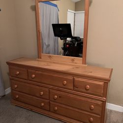 Pine bedroom Furniture Set