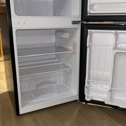 Mini Fridge/Freezer