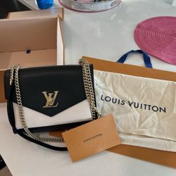 Louis Vuitton Calfskin Mylockme Chain - Crossbody Bag