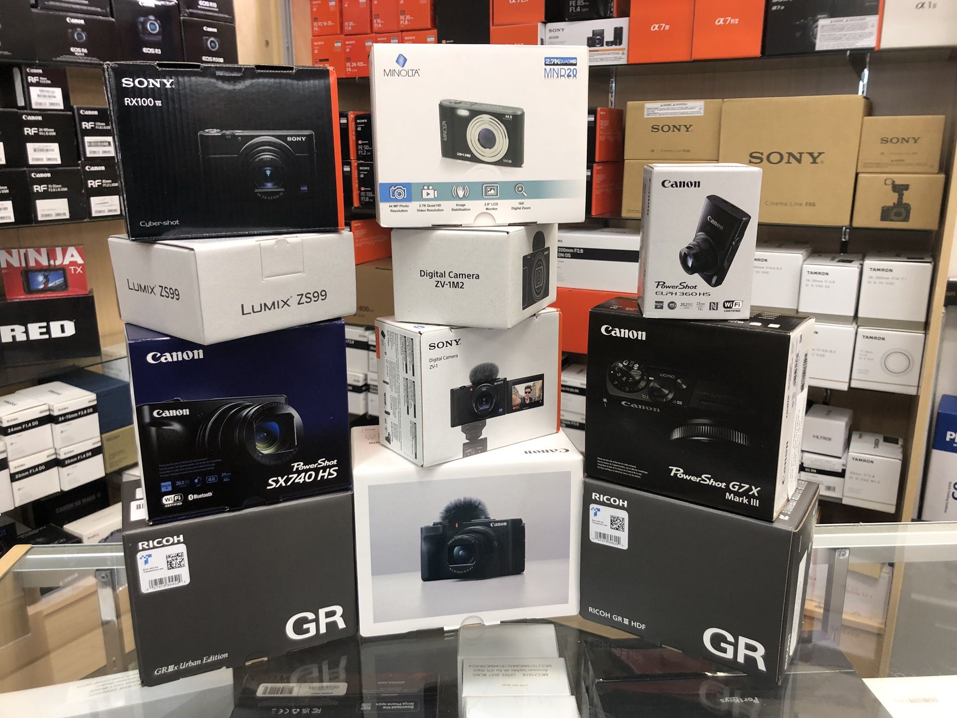 Large Selection Of Point & Shoot Cameras In Stock Now!!!