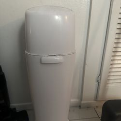 Diaper Genie 