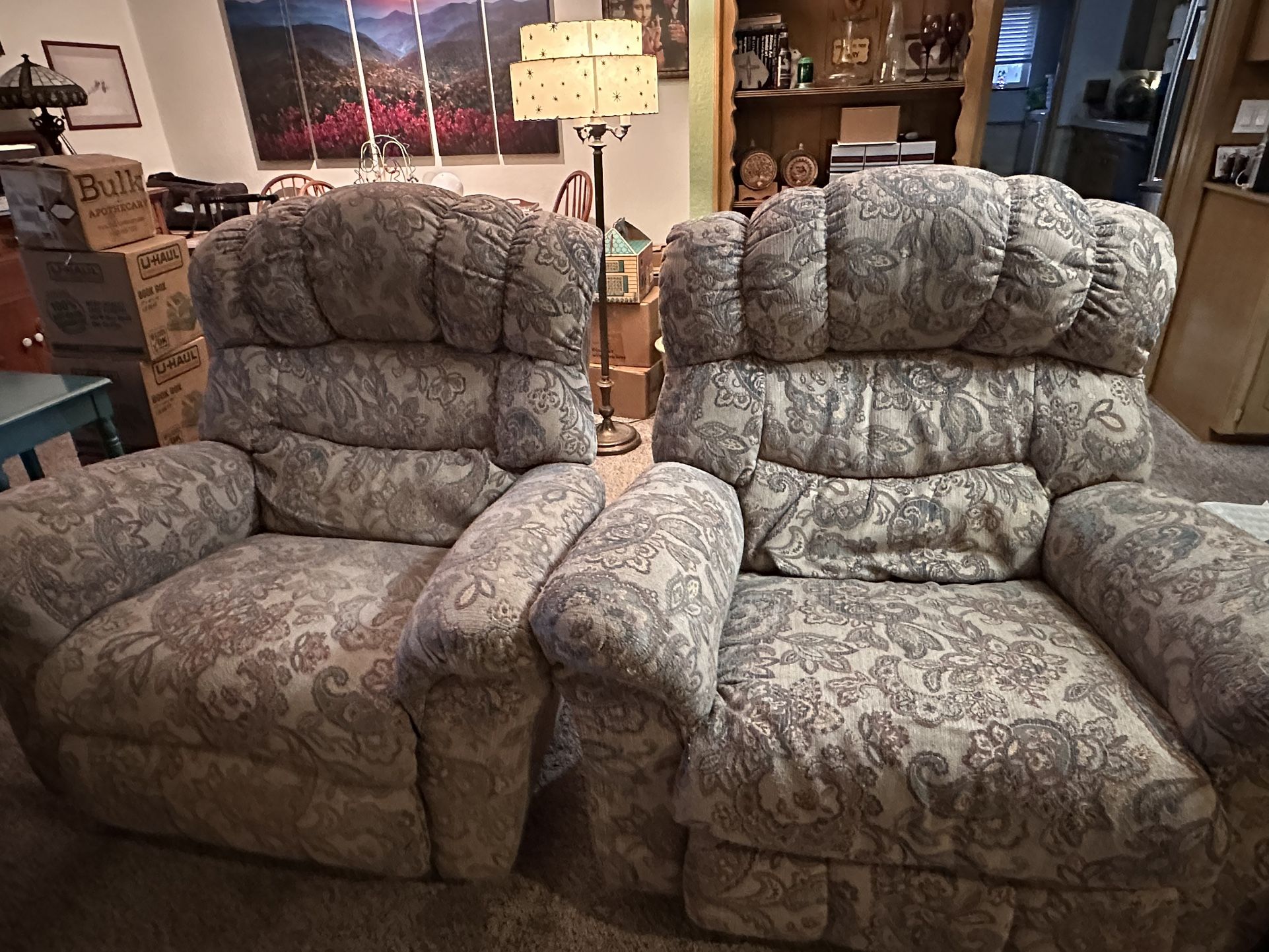 La-Z-Boy Recliner Set