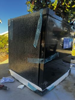 UPstreman 1.7cu/ft Mini-fridge