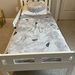 Bed Frame / With Mattress