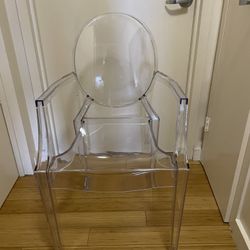 Transparent Chair with Arms (Ghost Chair)