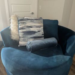 Cuddle Chair – Deep Blue Accent Chair