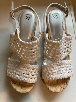 Women’s memory foam sandals size 5 good condition