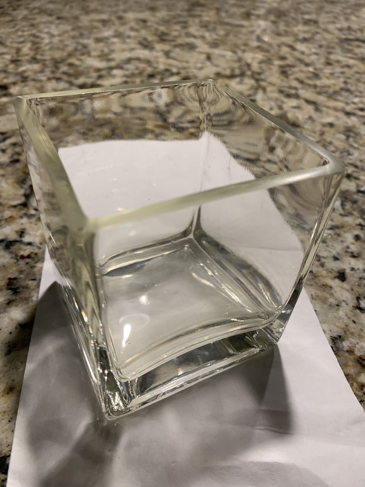 Thick Glass Square Vase Weighted Bottom So It Will Not Tip Over, Can Be Used For Organization