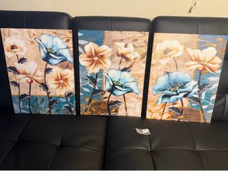 Beautiful 3 piece flower art