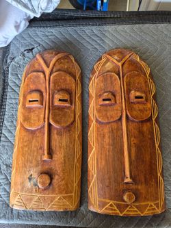 👺PAIR African Carved Wood Masks-Excellent Condition!