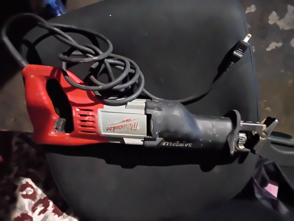 Milwaukee Saw Saw