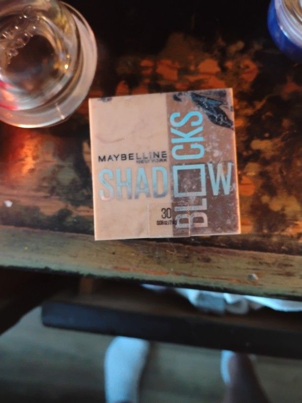 eye shadow