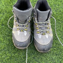 Kids 7M Hiking Boots- Good Condition