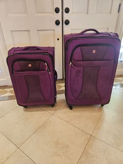 Wenger (2) Rolling Luggage SUITCASES Set 19"x32" And 17"x28"