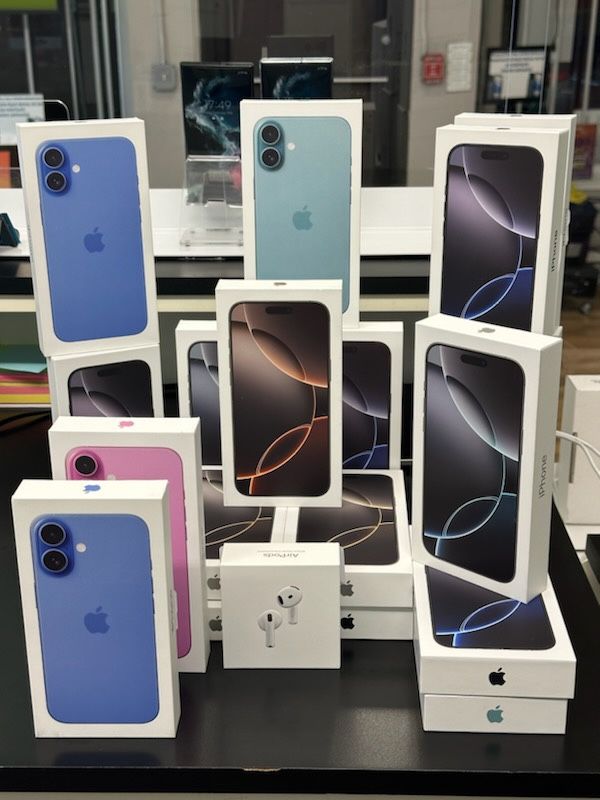 New Unlock iPhone 16 Pro Max 256GB No Credit Needed Only $79 Down Payment Today!! Only At Phone Hub Fall River