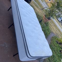 Beautyrest Twin Mattress 
