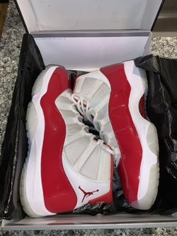 Jordan Retro 11 Cherry Red Size 13
