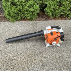 STIHL BG86 Gas Powered Handheld Leaf Blower