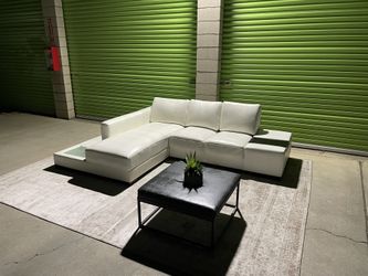 *Free Delivery* Modern Leather Sectional Couch Sofa 