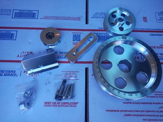 VW Serpentine Belt Pulley System - Polished new $140 no belt
