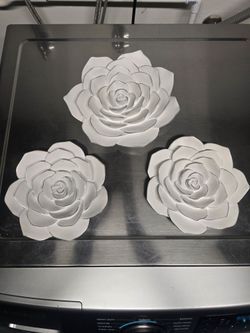 White Metal Rose Wall Decor Set of 3