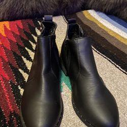 Dress boot, Charlie Paige