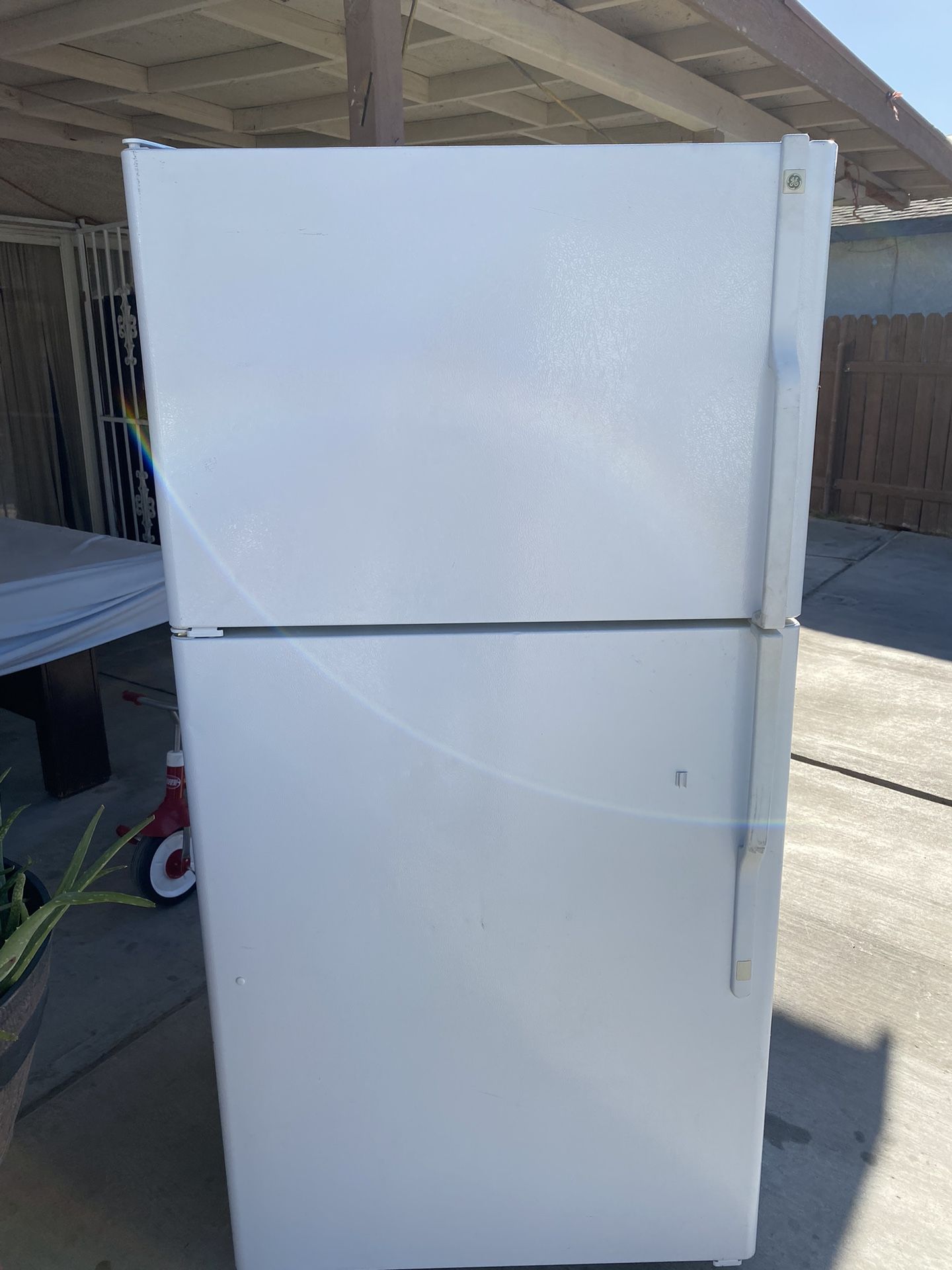 Refrigerator 