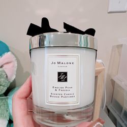 Jo Malone English Pear & Freesia Home Candle/NEW