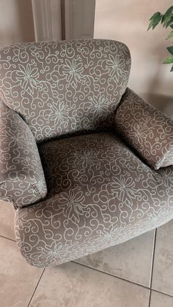 Pair of Upholstered Accent Chairs – Excellent Condition