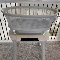 4Moms MamaRoo Sleep Bassinet