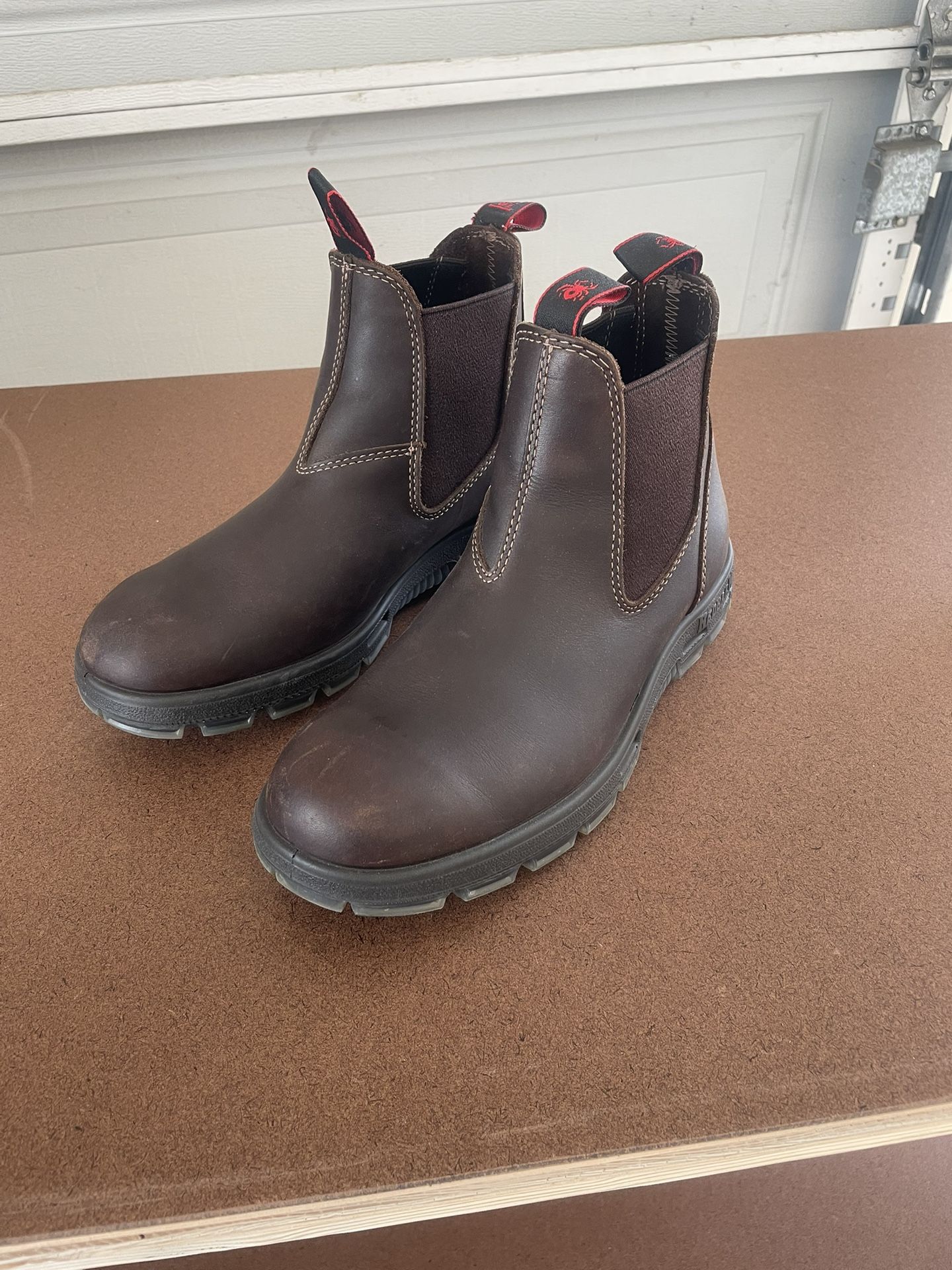 Redback Chelsea Boots Sz 9.5 Men’s