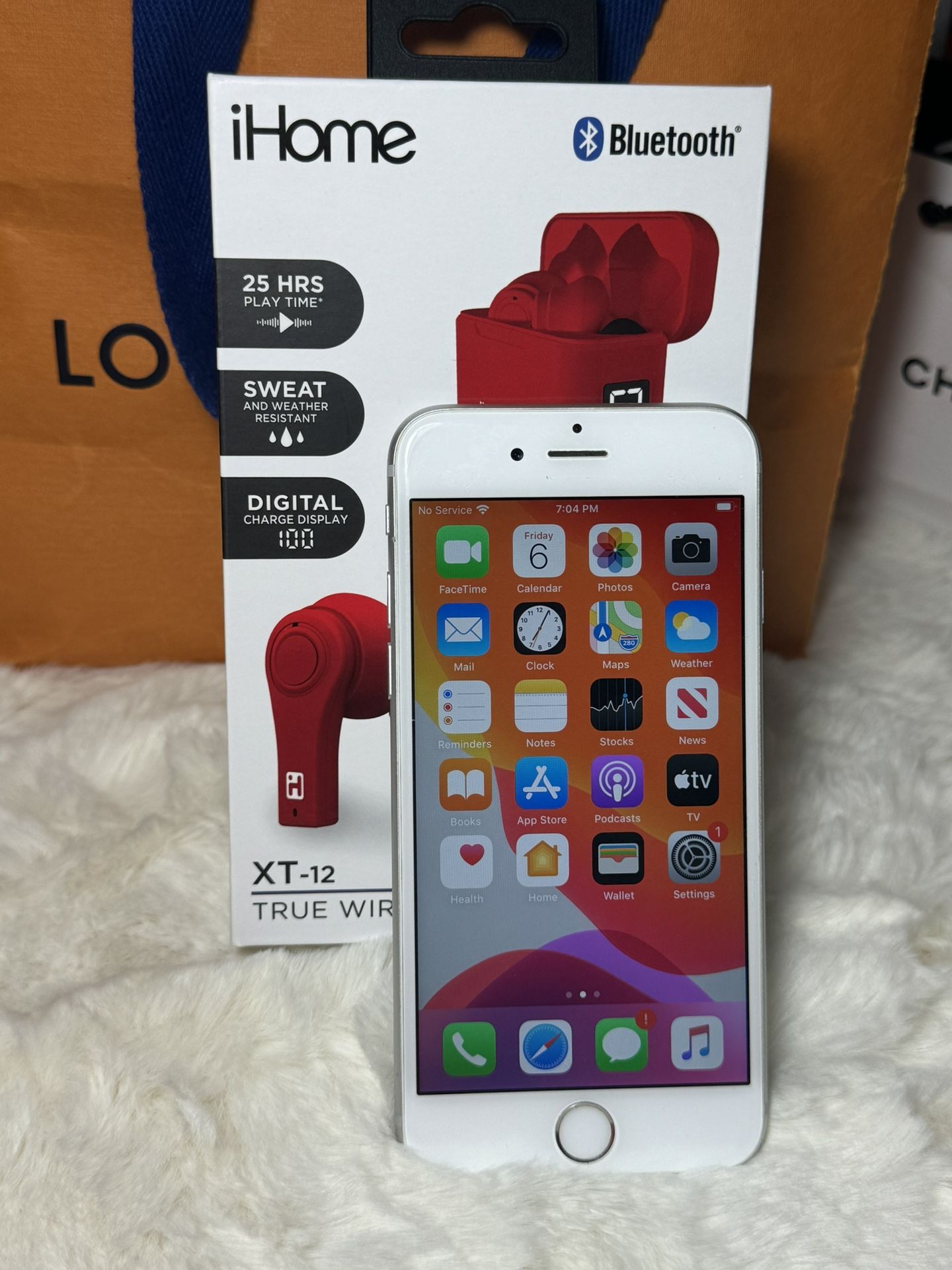 Apple iPhone 6S  32GB + Bonus read