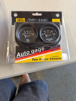 Auto meter gauges