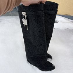 Black Sparkly Boots 