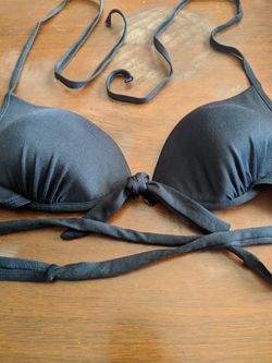 YMI swim top size medium