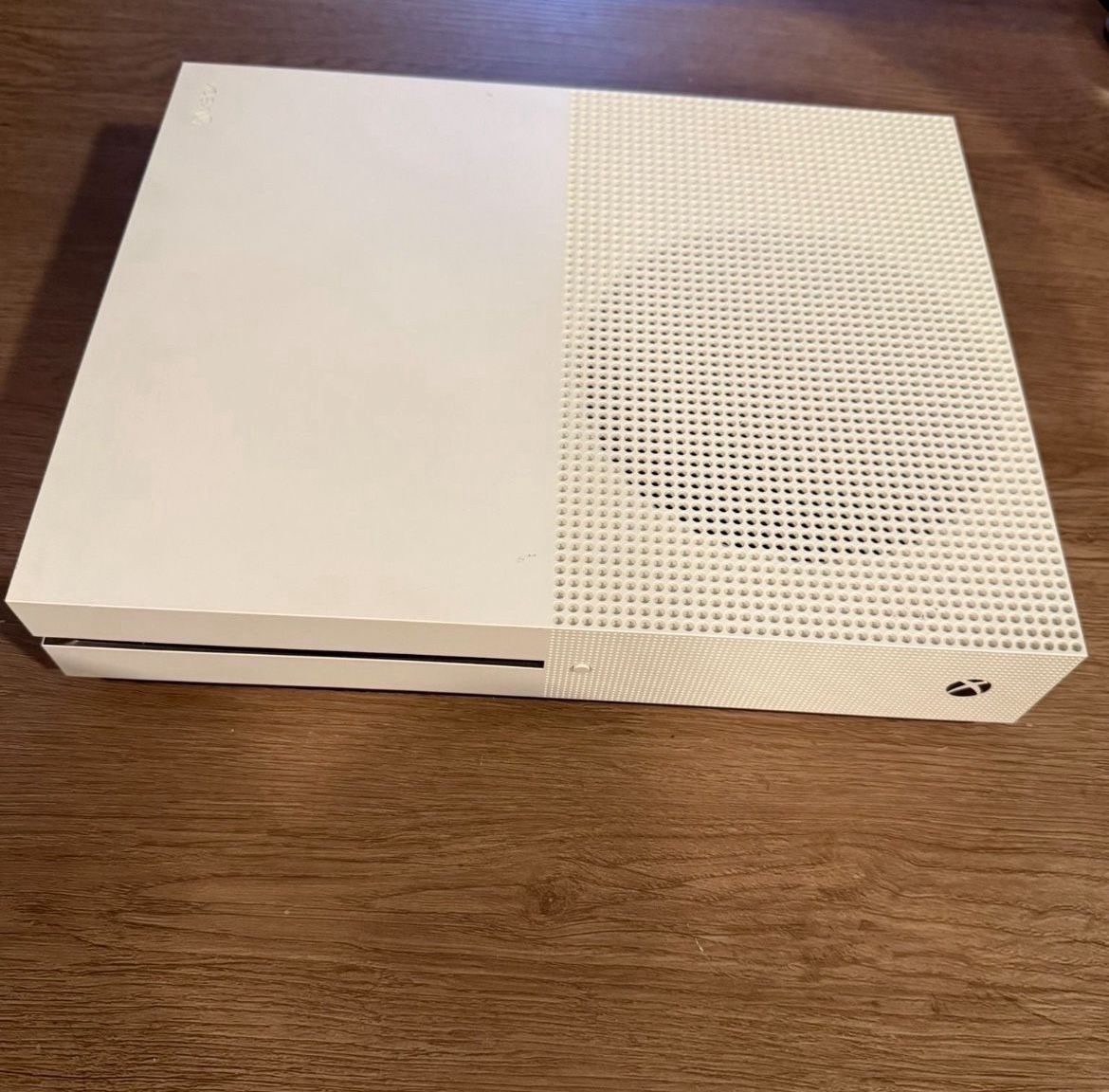Xbox One S