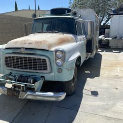 International Motor Home Runs Well Patina Queen CWC LOOK