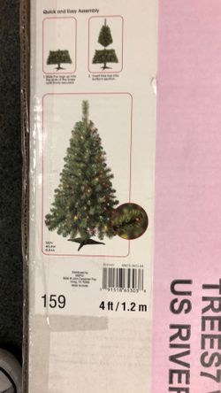 4 ft. Pre-lit Christmas Tree