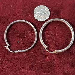 Vintage Fine Jewelry 925 Sterling Silver Hoop Earrings